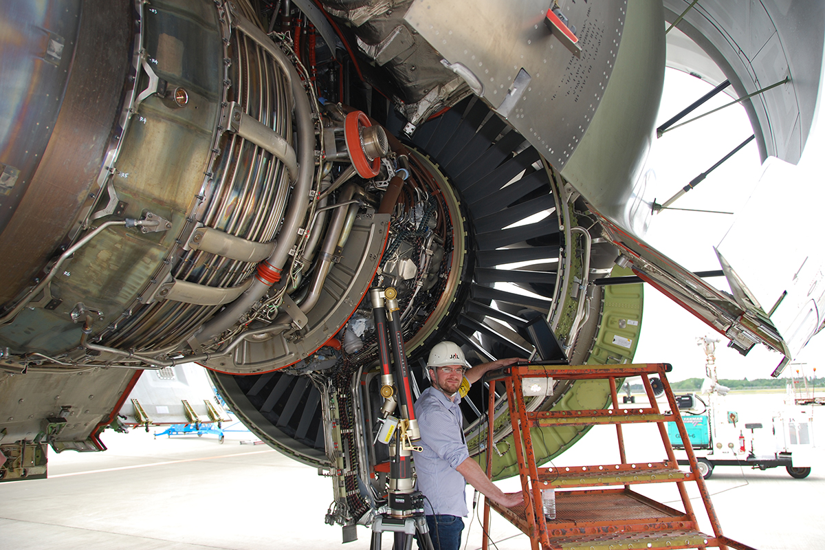Aeronotics engine inspection